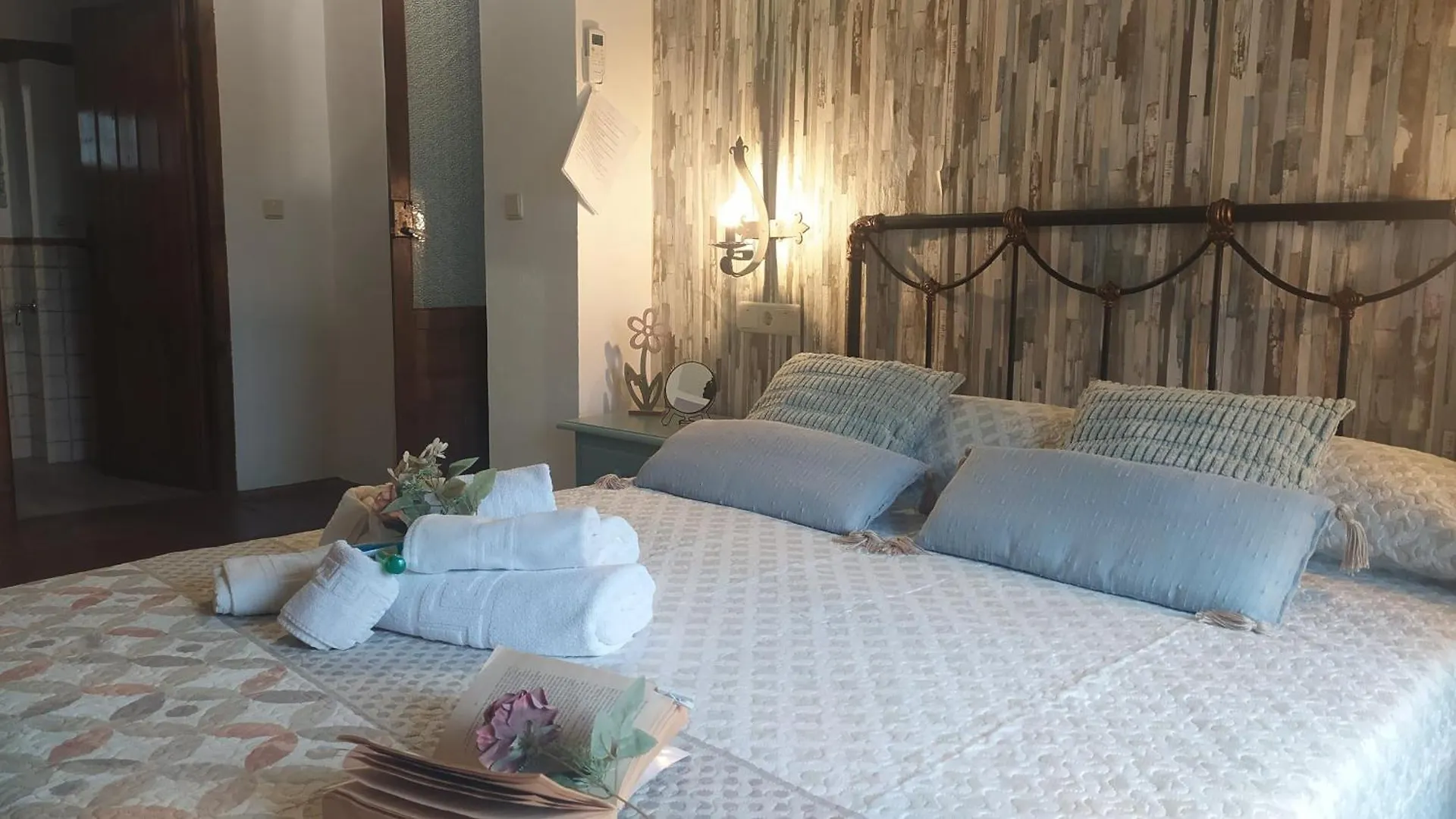 Cortijo Molino Los Justos Fuentes de Cesna Aparthotel