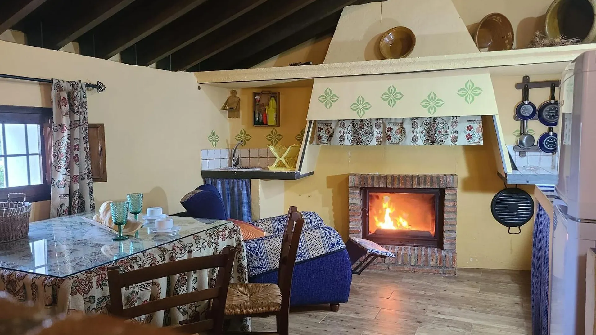 Cortijo Molino Los Justos Fuentes de Cesna Aparthotel