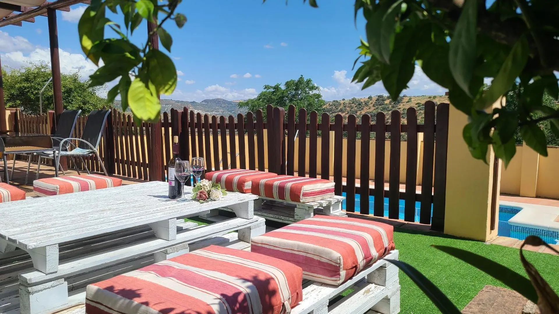 Aparthotel Cortijo Molino Los Justos Fuentes de Cesna