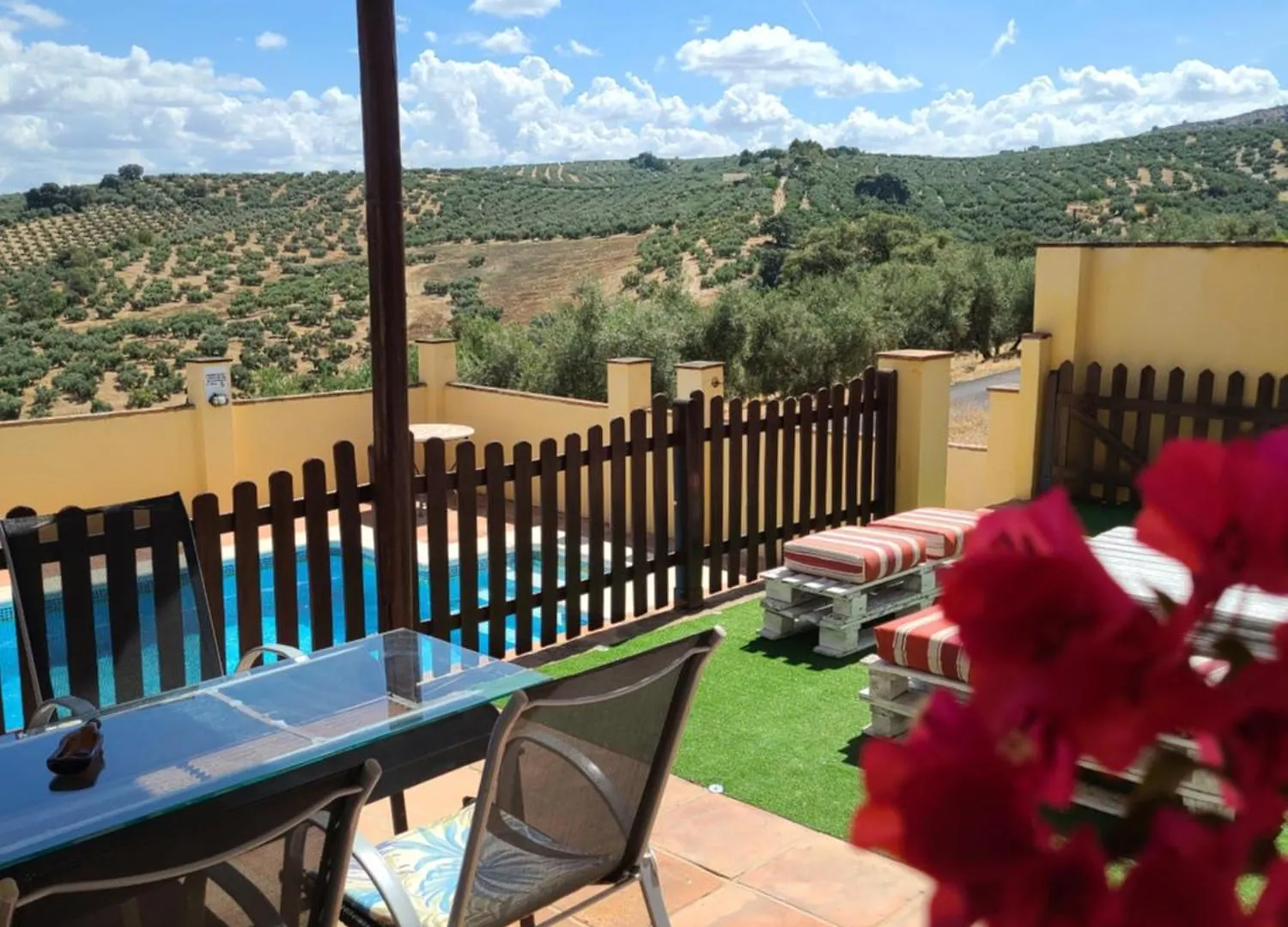Aparthotel Cortijo Molino Los Justos Fuentes de Cesna