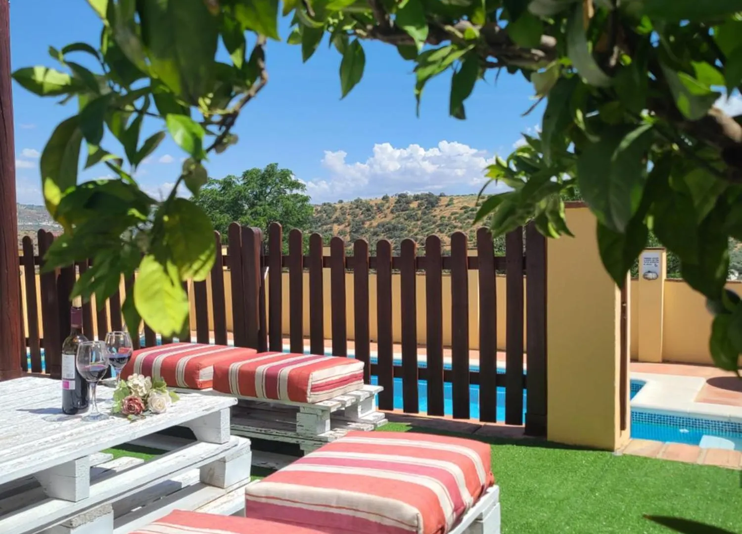 Aparthotel Cortijo Molino Los Justos Fuentes de Cesna