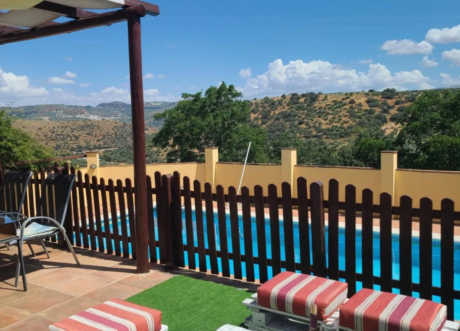 Cortijo Molino Los Justos Fuentes de Cesna Aparthotel